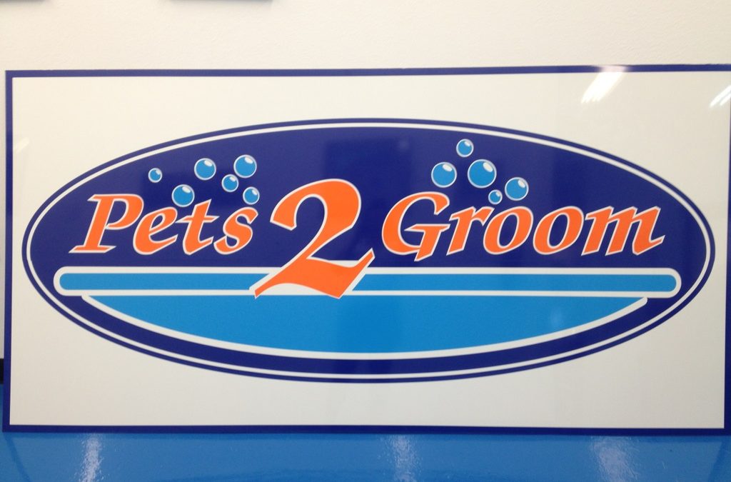 Pets 2 Groom Sign